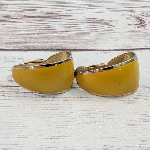 Vintage Clip On Earrings Mustard Yellow Elongated Hoops - Fair Condition - Picture 3 of 8